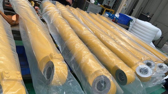 Excavatrice métallique Komatsu Cylindres hydrauliques pour la construction de bâtiments d'ingénierie
