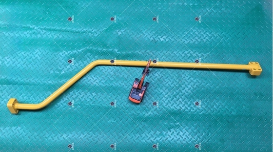 Pipe d'entrée d'huile pour le distributeur de système hydraulique de la pelle Hyundai R210 R215