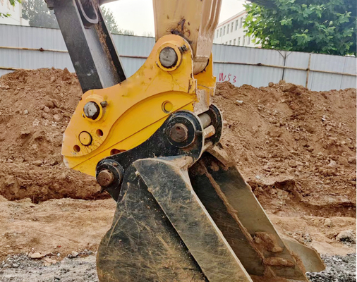 Pièces détachées pour excavatrice TIEJIA Accouplement hydraulique à accrochage rapide à vendre