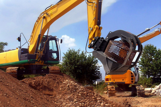 Capacité maximale d'accrochage 0.52CBM Bouteille rotative de dépistage pour une pelle de 5 à 40 tonnes